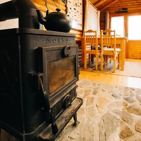 Hébergement de vacances Utulny Srub Na Jihu Brna *